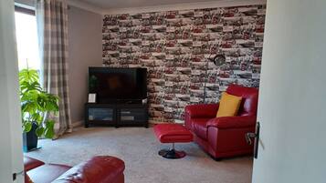City Apartment | Living area