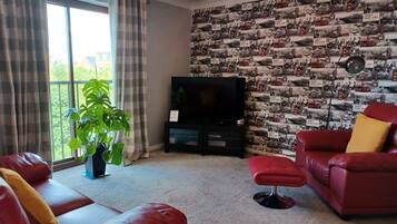 City Apartment | Living area