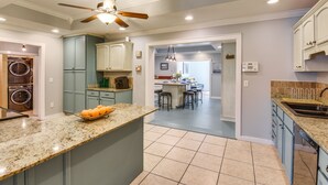 Private kitchen - Pet-Friendly Fort Walton Beach Home: 4 Mi to Ocean (Fort Walton Beach)