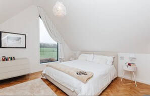 ハウス | 3 室のベッドルーム、デスク