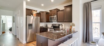 Walkable Lynchburg Condo w/ Private Balcony