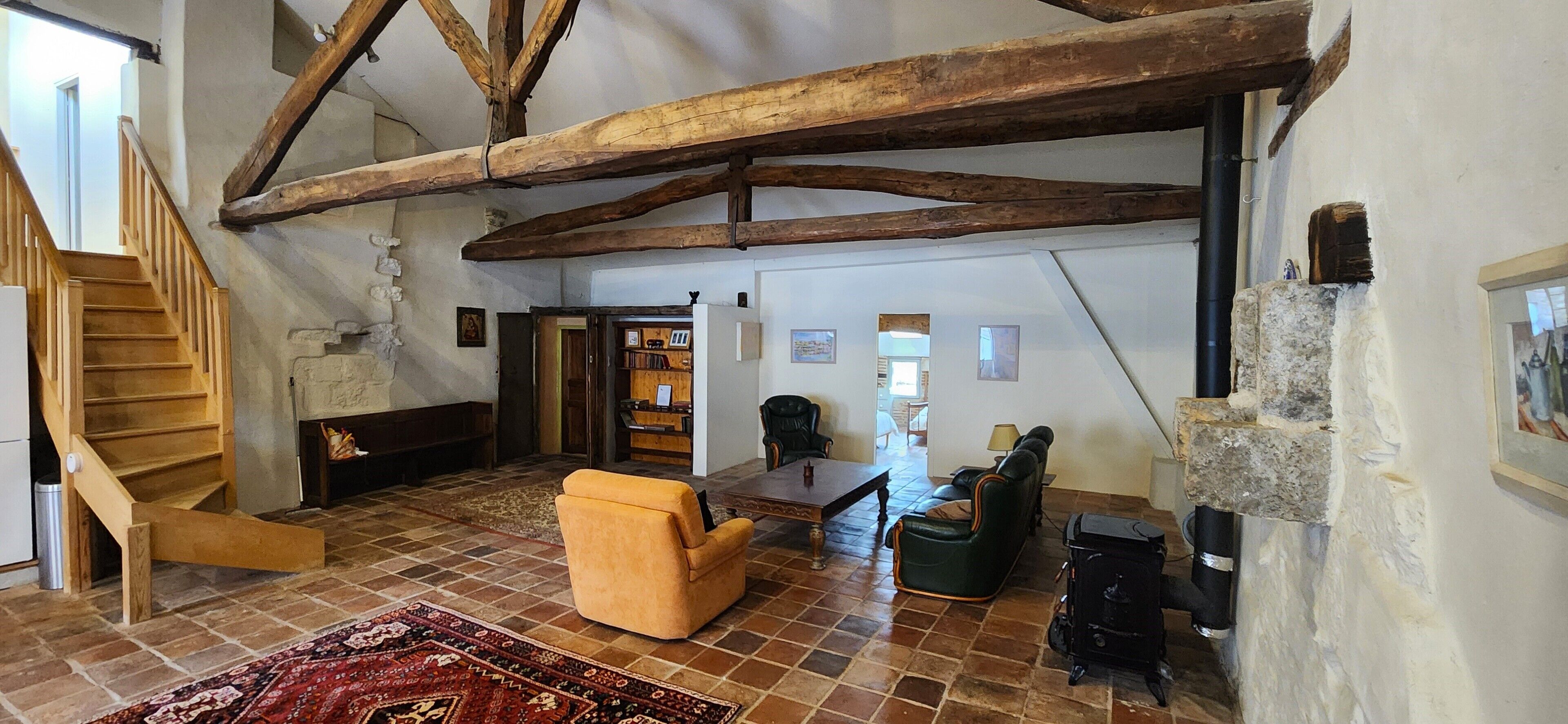 Deluxe Apartment | Living area