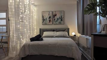 1 dormitorio, tabla de planchar con plancha, wifi gratis y ropa de cama