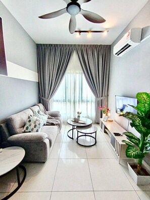 Flat-screen TV - The Horizon Ipoh 2BR L11 by Grab A Stay (Ipoh)