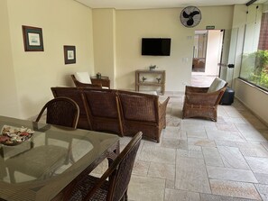 Apartment | Dining - M6 Praça das Artes 24 Duplex (Bertioga)