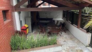 Apartamento | Opções para refeição ao ar livre