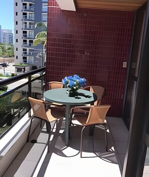 Outdoor dining - M6 Praça das Artes 24 Duplex (Bertioga)