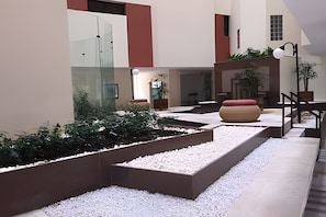 Apartment | Lobby