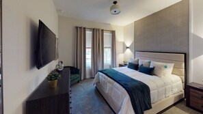 6 bedrooms, travel crib, WiFi, bed sheets