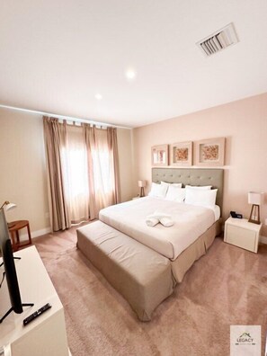 3 bedrooms, iron/ironing board, WiFi, bed sheets