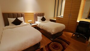 Executive Twin Room | Desk, WiFi (free), bed sheets - Country Green Hotel (Bareilly)