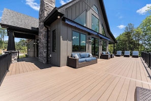 Terrace/patio - Waterslide, Pool & Theater, Sleeps 21 | Gray Fox Lodge by AvantStay (Sherrills Ford)
