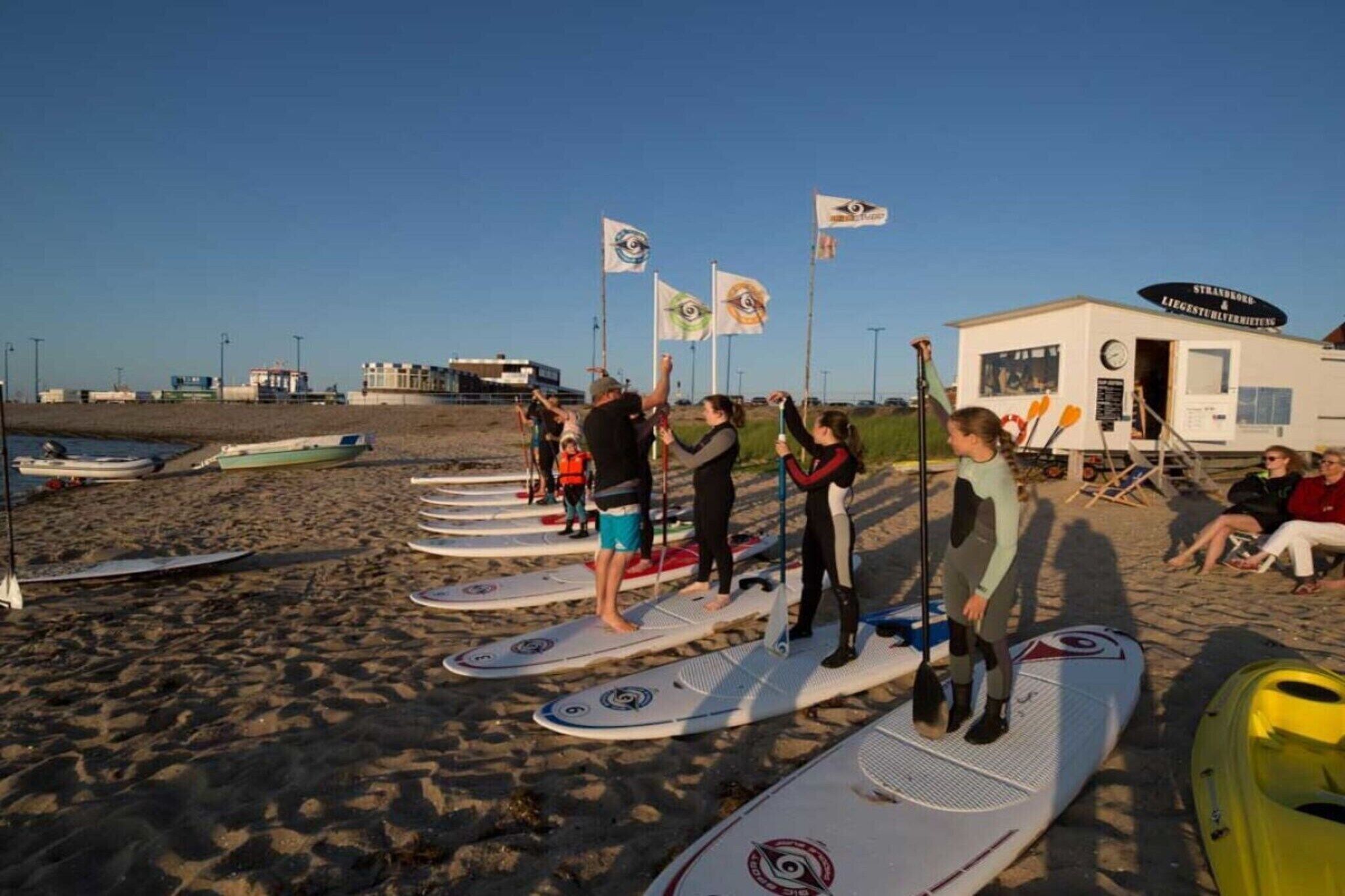 På stranden
