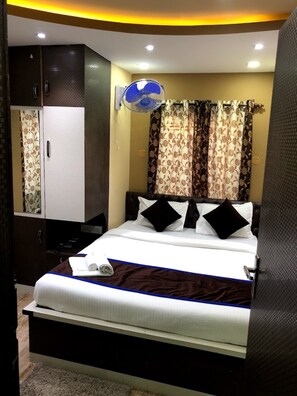 Room amenity - Hotel Asmeet (Barakpur)