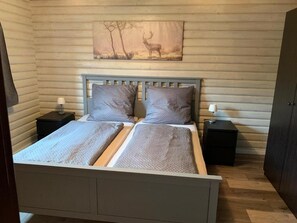 2 Schlafzimmer, Zimmersafe, Reisekinderbett, WLAN