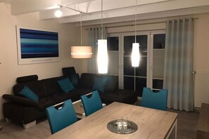 Dining - Seepark Burhave Haus 8 (Butjardingen)