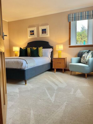 3 Schlafzimmer, Bügeleisen/Bügelbrett, Reisekinderbett, WLAN