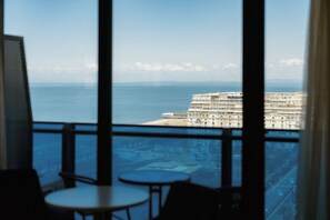 Premium bedding, down duvets, minibar, individually furnished - Grand City Real Estate (Batumi)