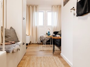 Comfort Apartment, 2 Queen Beds, Non Smoking, Kitchen | Free WiFi