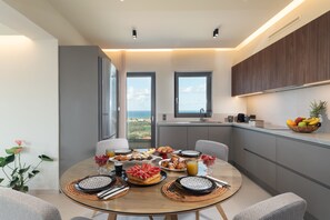 Panoramic-Villa | Esszimmer