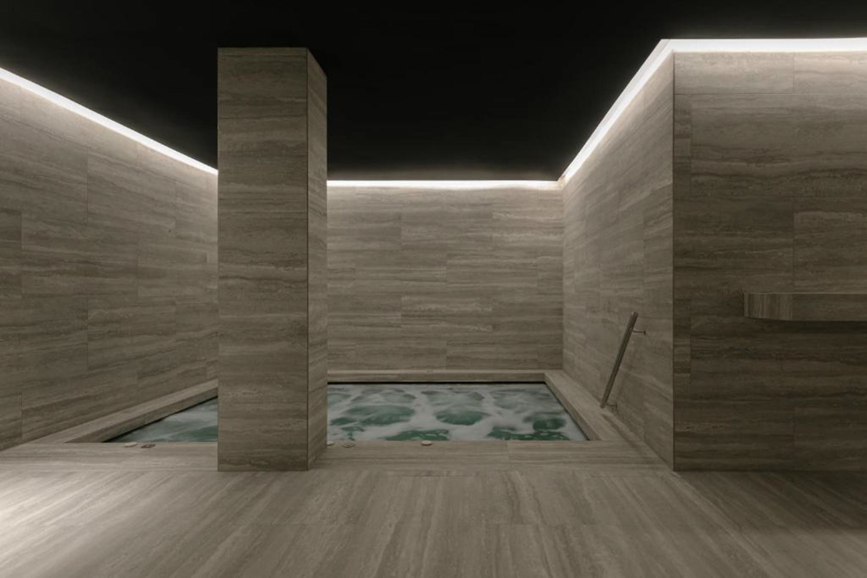 Bañera de hidromasaje interior
