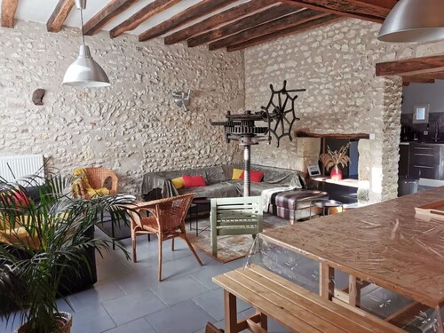 Le Petit Villeneuve, Gîte 15 p Proche Zoo de Beauval et Châteaux de la Loire