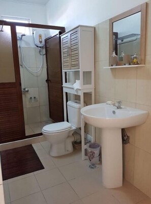 Towels, soap, toilet paper