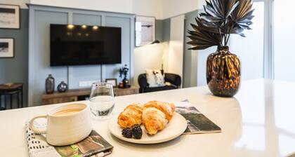 Crescent Apartments-Newport City Centre