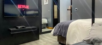 Brain B Hotel and Suites