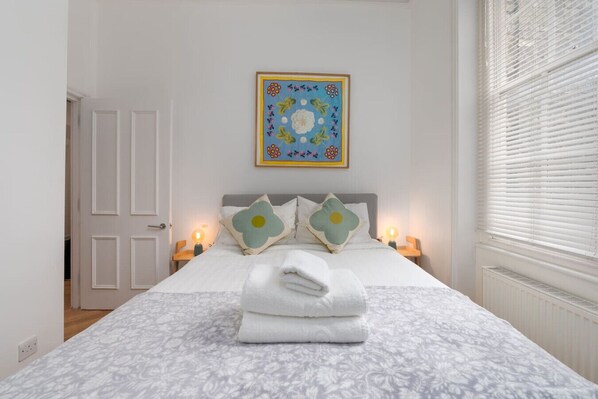 1 habitación, wifi y ropa de cama