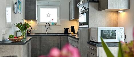 Fridge, microwave, oven, stovetop