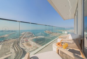 2 bedrooms - DXB - Sunrise Bay - T1 - 2203 - PJ (Dubai)
