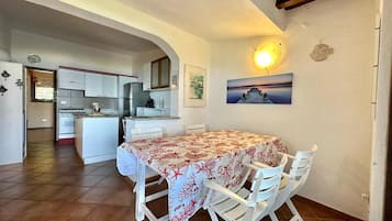 Apartment | Esszimmer