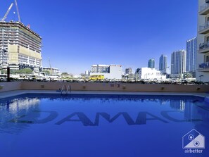Outdoor pool - Gorgeous 1 Bedroom With Balcony in JVC (Dubai)