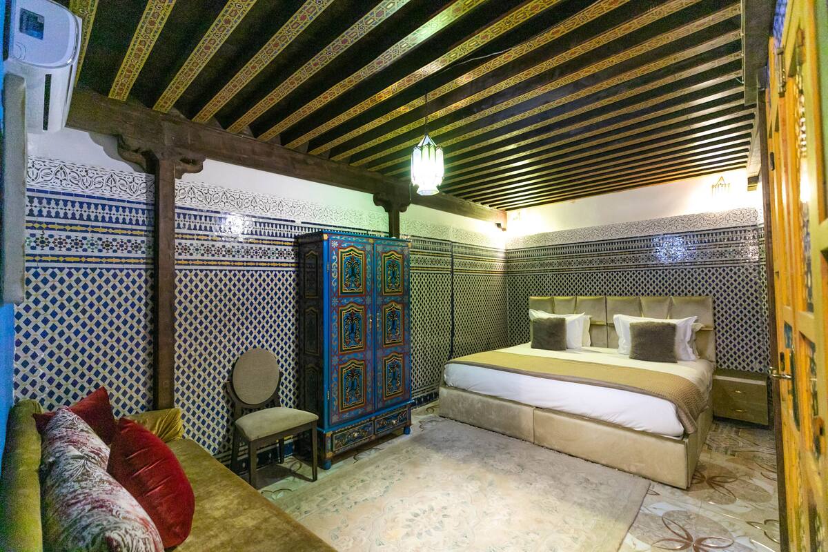 Comfort Suite | 1 bedroom, individually decorated, iron/ironing board, free WiFi