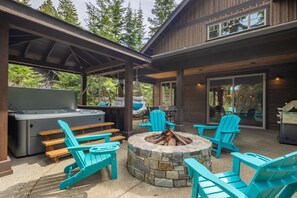 Terrace/patio - Suncadia Golf Course View 4 Bdrm Home (Cle Elum)