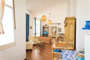 Een 21-inch televisie met kabelzenders