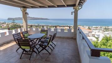 Deluxe Villa, Sea View | Terrace/patio