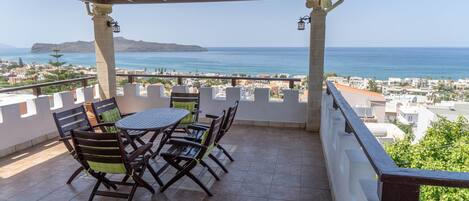 Deluxe Villa, Sea View | Terrace/patio