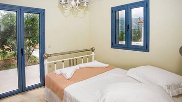 3 chambres, fer et planche à repasser, Wi-Fi gratuit, draps fournis