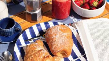 Tägliches inbegriffenes Frühstücksbuffet