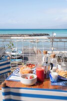 Desayuno buffet incluido todos los días 