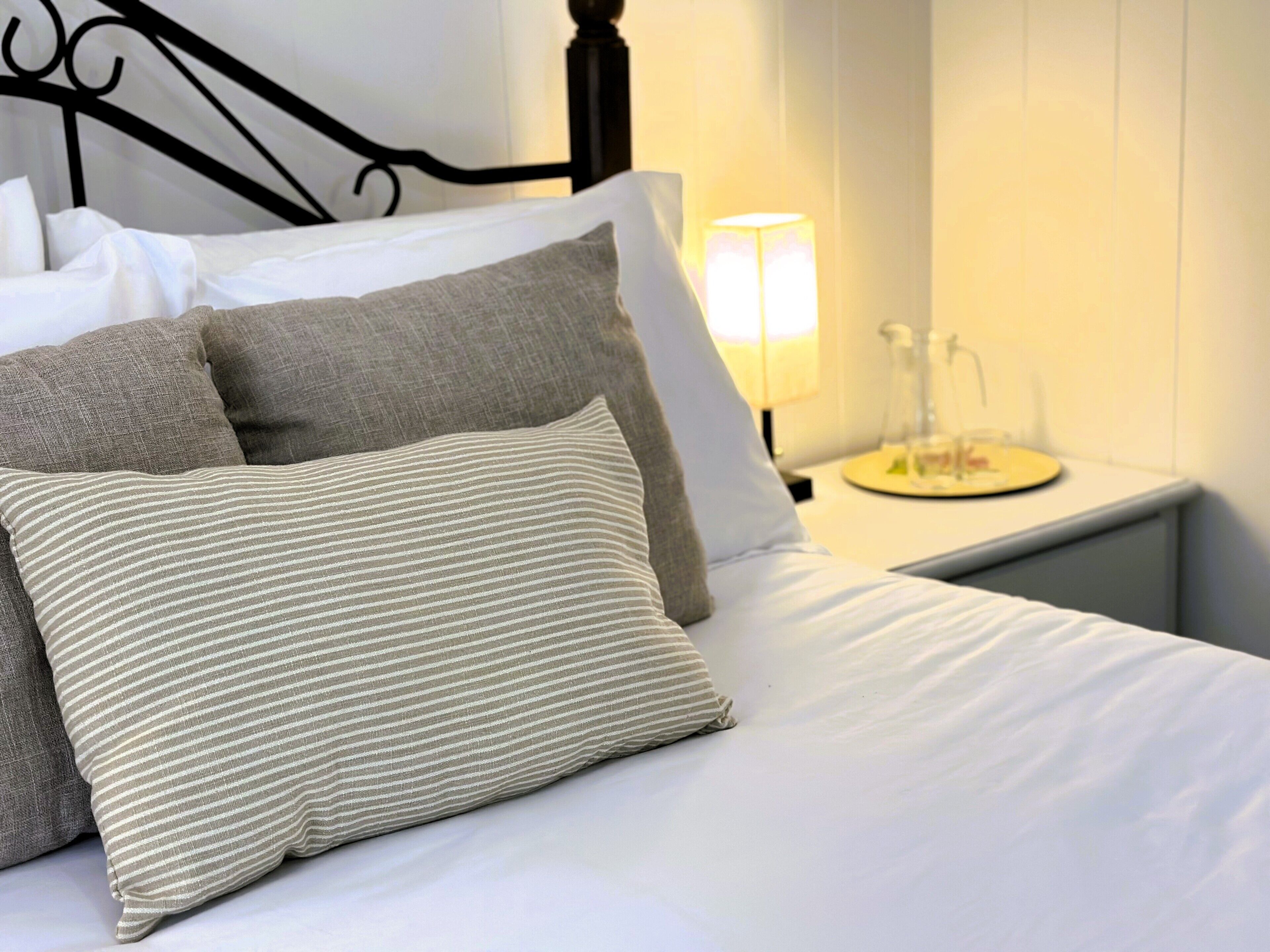 3 dormitorios, tabla de planchar con plancha, wifi gratis y ropa de cama