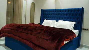 Deluxe Room | Soundproofing, free WiFi, bed sheets