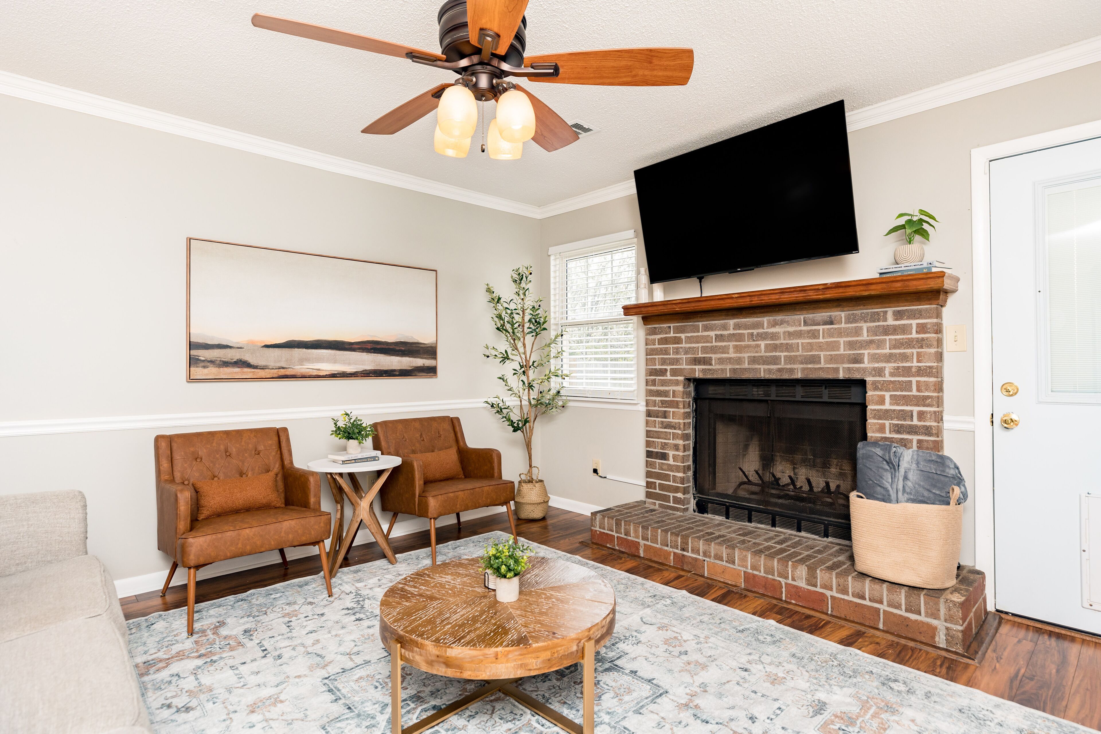 2BR Townhome | Pet Friendly | RAFB