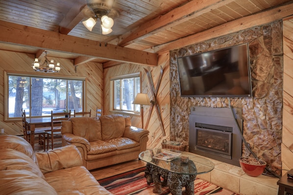 Smart TV, chimenea