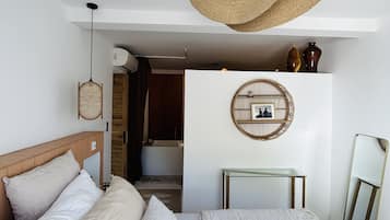 4 chambres, fer et planche à repasser
