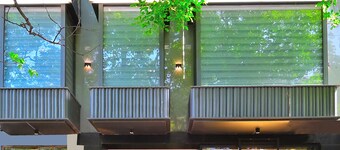 HOTEL UPTOWN - Luxury Restaurant & Rooftop Near Connaught Place