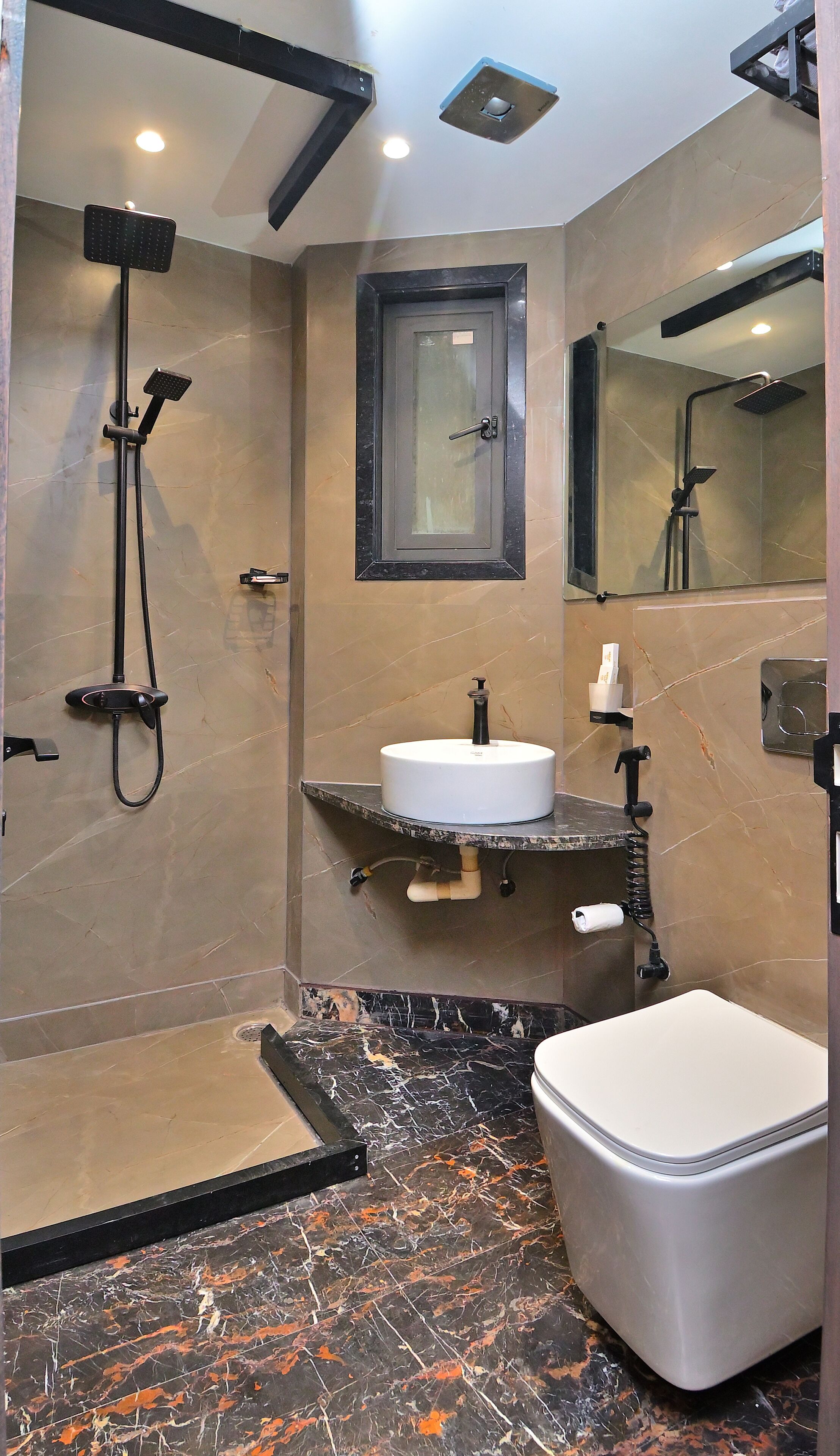 Foto - HOTEL UPTOWN with Luxury Restaurant & Rooftop Near Connaught Place, New Delhi City Centre