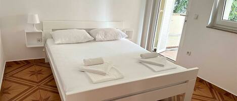 2 bedrooms, free WiFi, bed sheets